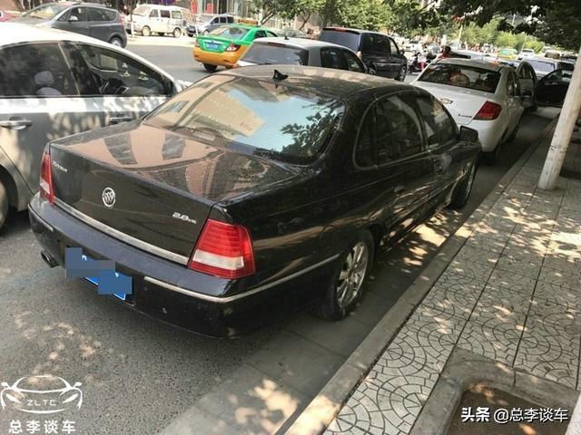 看外形是别克,车标却是狮子,一样的车,为啥用不同的LOGO