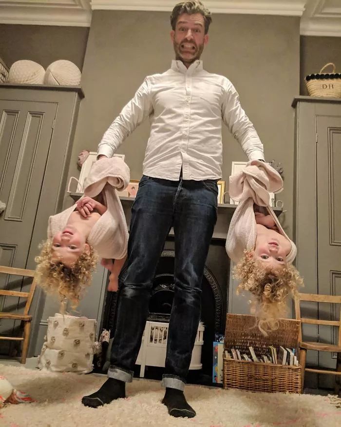 痛并快乐着,一个爸爸晒出了他和四个女儿的生活…… 痛并快乐着,一个爸爸晒出了他和四个女儿的生活……