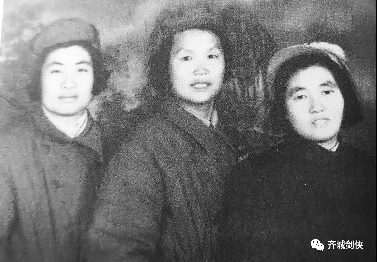 一张穿过硝烟的特殊全家照 寻烈士张元寿