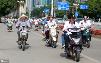 明令禁止的超标电动车 郑州市场仍在正常销售