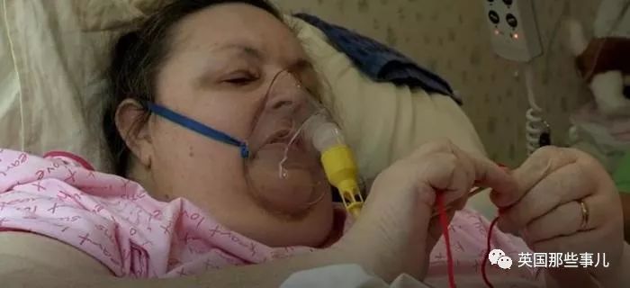 体重六七百斤，床都下不了。 他们，成了肥肉的囚徒…