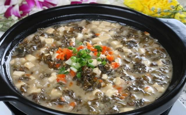 初夏时节，农村有一种美味叫“地皮菜”，你吃过吗？