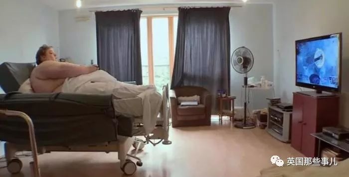 体重六七百斤，床都下不了。 他们，成了肥肉的囚徒…