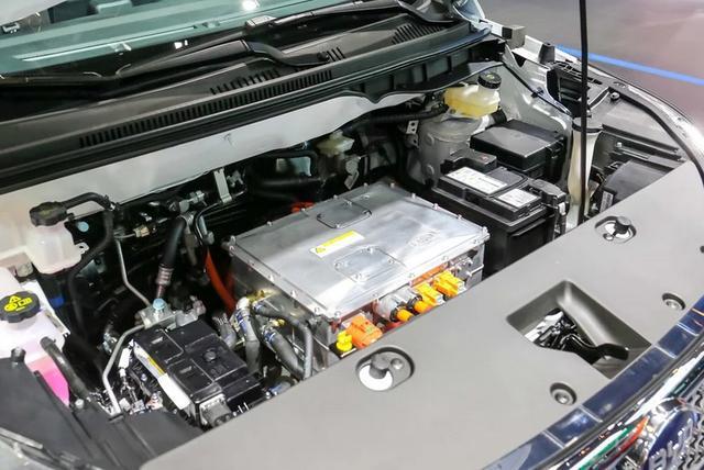 比亚迪又一全新纯电SUV将上市，比元EV更便宜，车内大屏亮眼