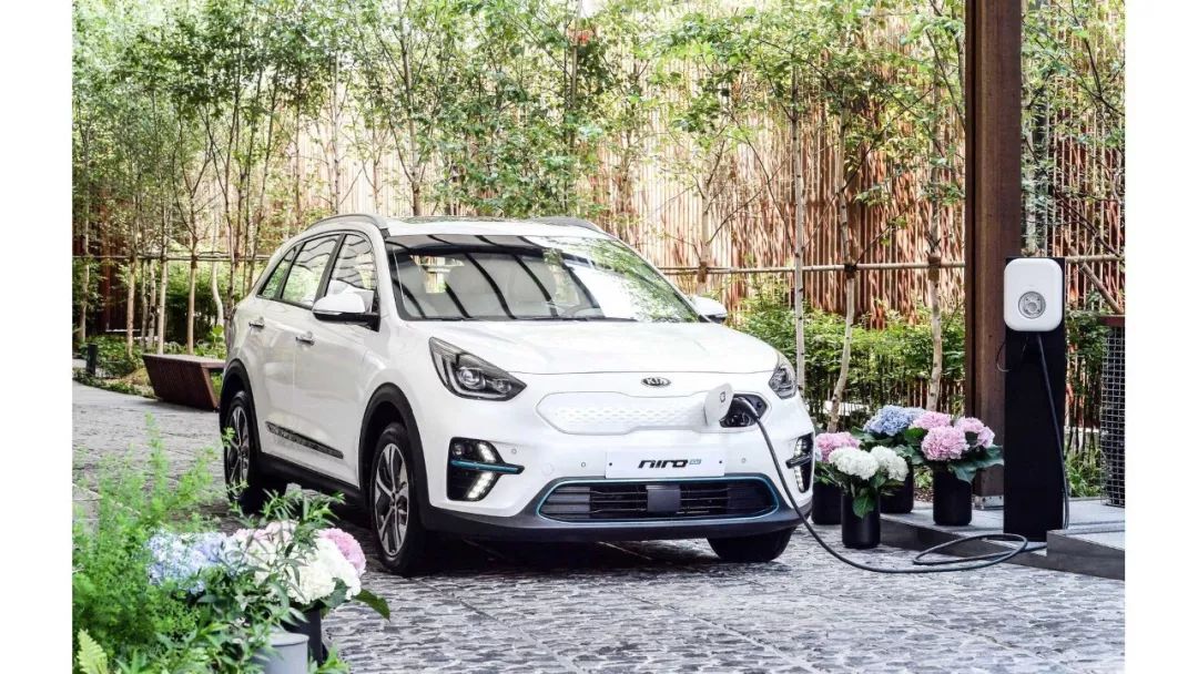 轴距2700mm,起亚推出跨界SUV,在中国能火吗?