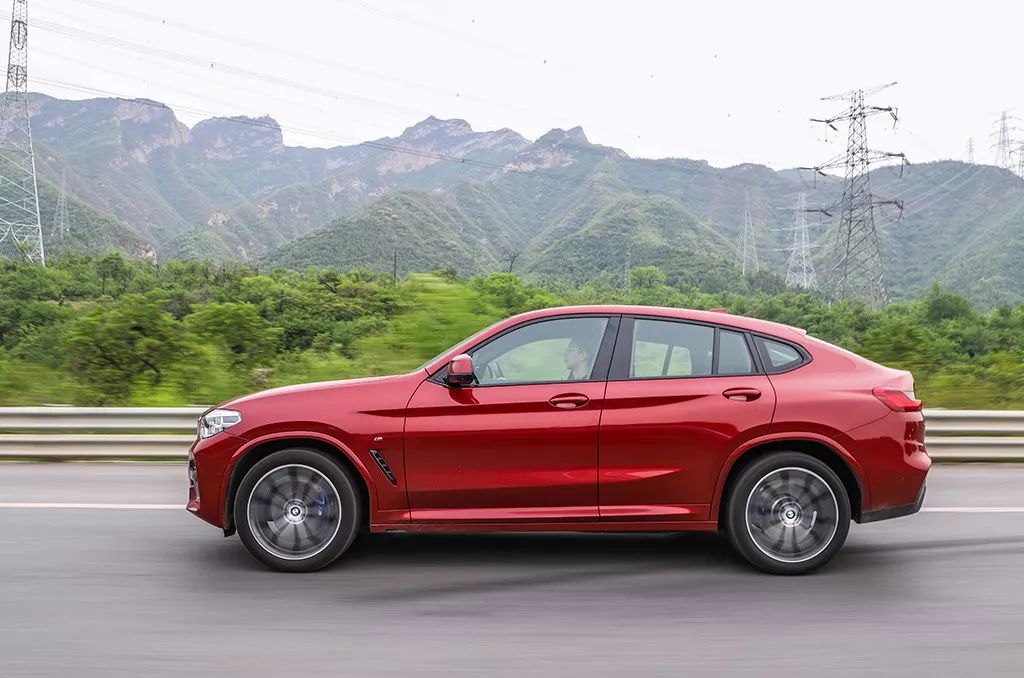 个性爆表!开上这台SUV,回头率堪比开跑车!