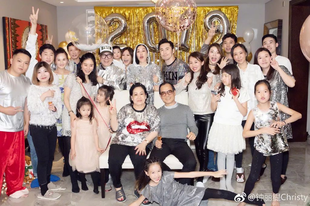 张伦硕骂哭钟丽缇，昔日恩爱场景都是假的吗？