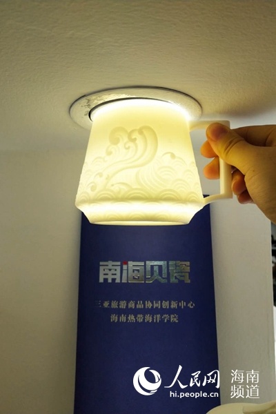 绽放一抹清新典雅之气!“南海贝瓷”亮相深圳文博会 绽放一抹清新典雅之气!“南海贝瓷”亮相深圳文博会