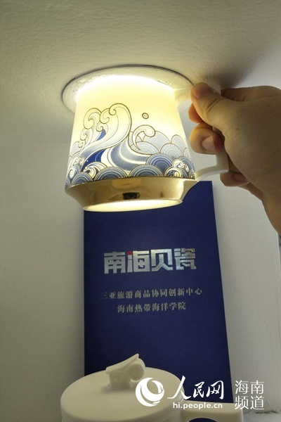 绽放一抹清新典雅之气!“南海贝瓷”亮相深圳文博会 绽放一抹清新典雅之气!“南海贝瓷”亮相深圳文博会