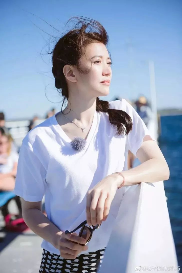 美人计 | 梳马尾也是有讲究的，可别像学生时代一样把头发扯出斑秃