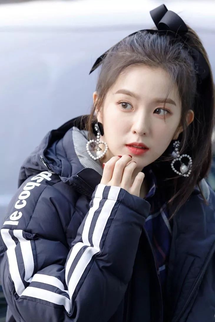 美人计 | 梳马尾也是有讲究的，可别像学生时代一样把头发扯出斑秃