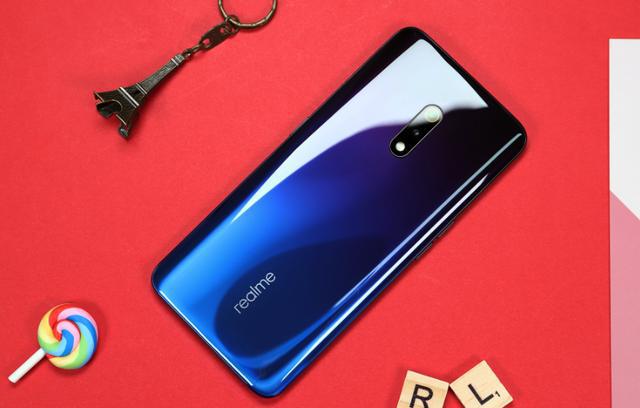 opporealmev11,realmeoppovivo realmex有多火爆?黄牛加价200回购,网友:oppo供应链了解一下