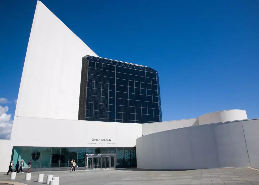 封山之作，回到中国