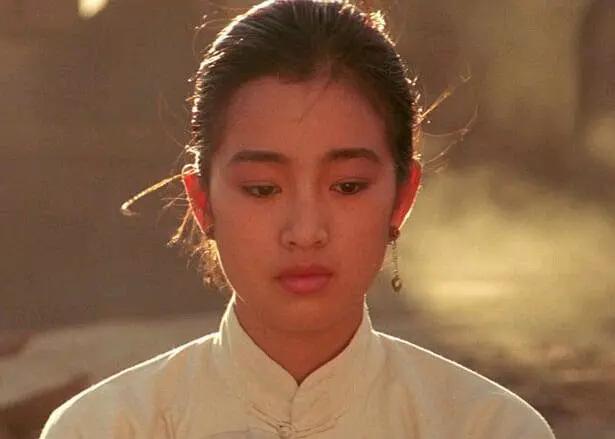 为巩俐清场3分钟，戛纳的风头，没人能抢走巩俐的