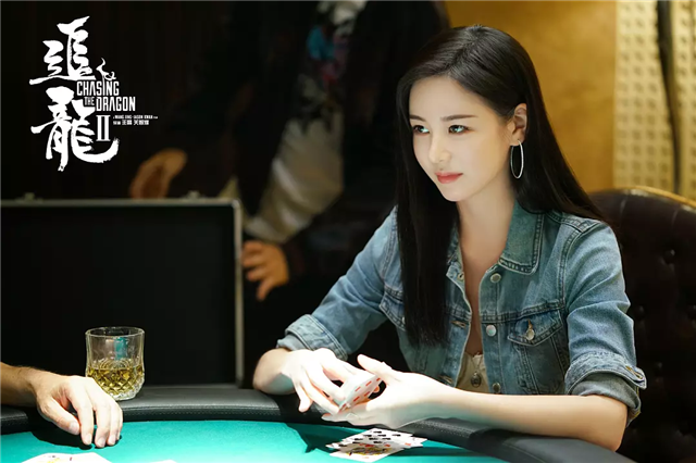 王晶《追龙2》单挑“黑凤凰”，还要面临哥斯拉和黑衣人围追堵截