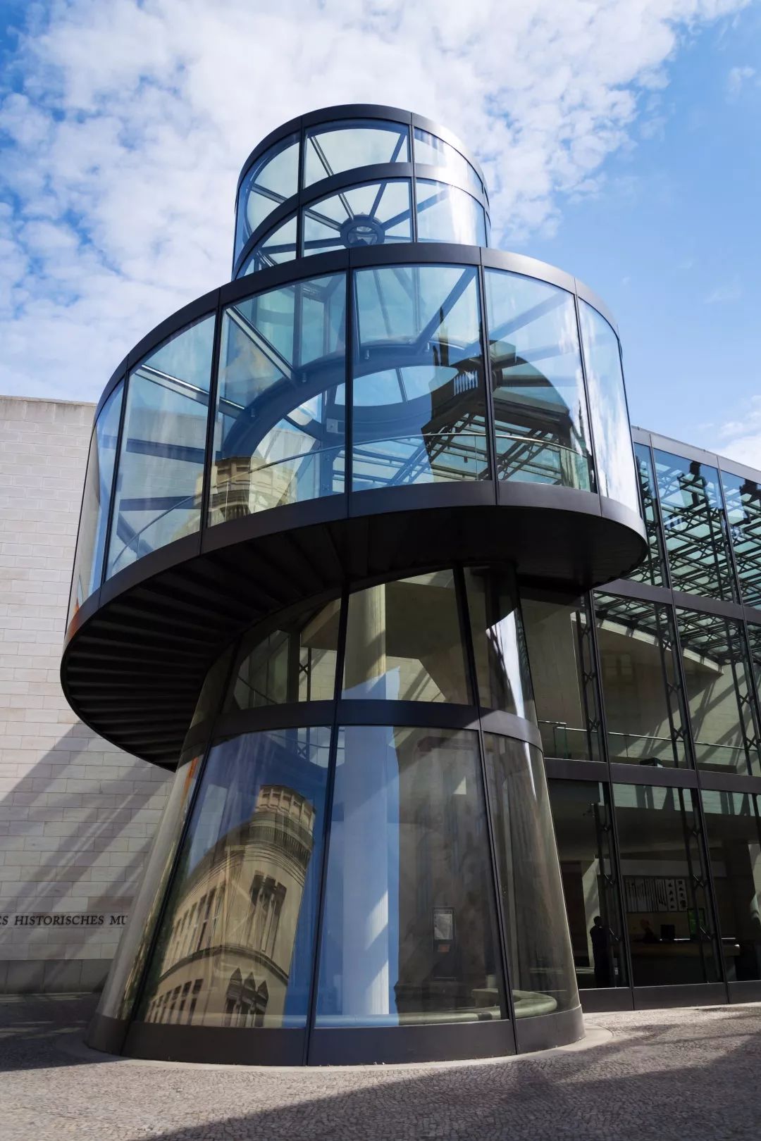 封山之作，回到中国