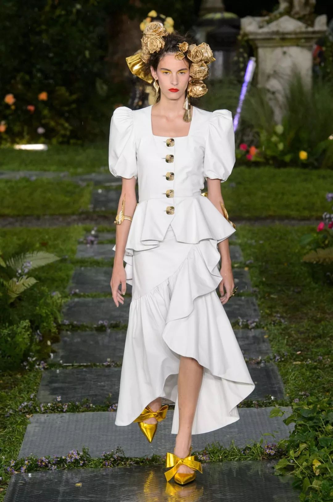 今夏最Swag的泡泡袖，宋茜唐嫣都在穿！