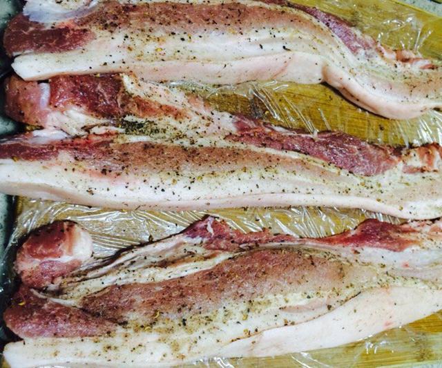 腌制肉类时，这3种料缺一不可，否则不香会变臭！