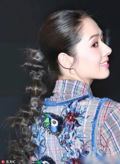 美人计 | 梳马尾也是有讲究的，可别像学生时代一样把头发扯出斑秃