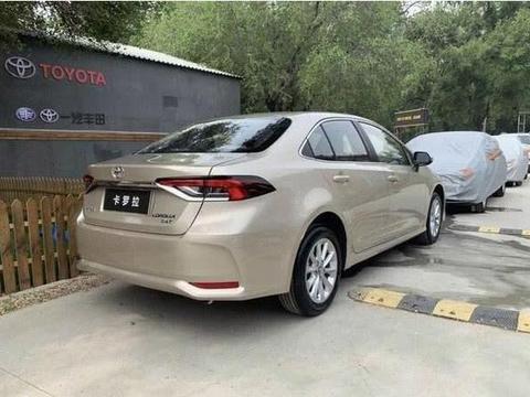 全新卡罗拉内饰曝光，土到极致就是潮！