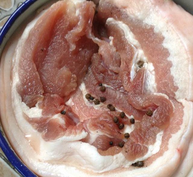 腌制肉类时，这3种料缺一不可，否则不香会变臭！