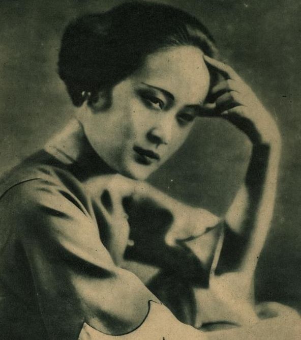 曾经风光无限的富豪千金、民国第一艳星，缘何沦落为乞丐？