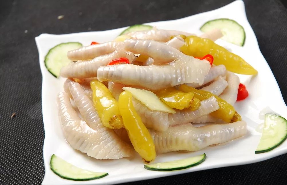 “凤爪第一股”的盛世与隐忧