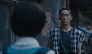 周冬雨寸头亮相、易烊千玺眼里有戏，《少年的你》满是惊喜！