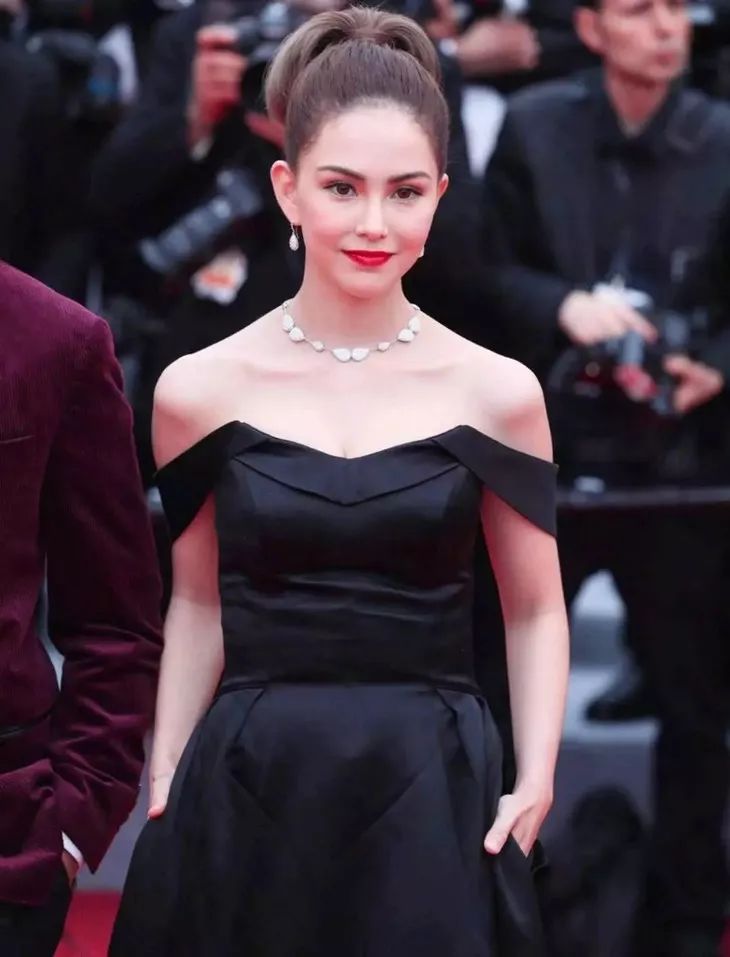 美人计 | 梳马尾也是有讲究的，可别像学生时代一样把头发扯出斑秃