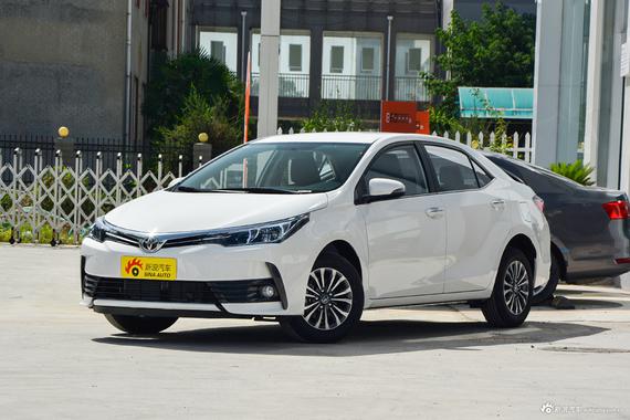 三款热销车，99%的人都会纠结，卡罗拉/思域/福克斯大比拼