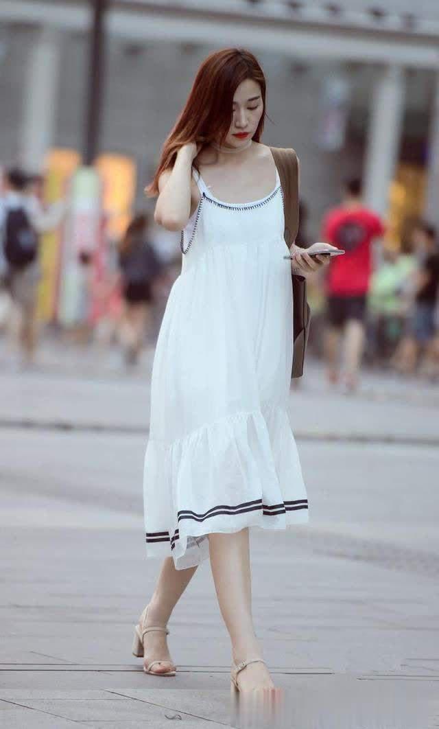 微胖女生凸显身材打扮 13f1-hxhyium0970429.jpg