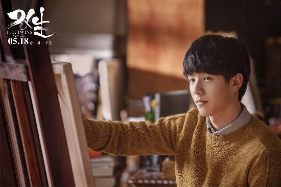 豆瓣3.8分！刘昊然新片首日999万，惨败给“一条狗”，引进片霸榜