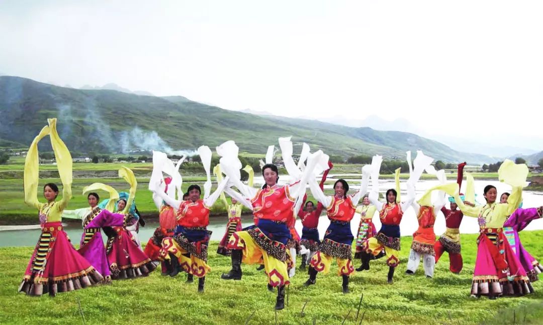 想健身,跳锅庄!传统锅庄舞竟然能帮助我们健身?|藏文科普 想健身,跳锅庄!传统锅庄舞竟然能帮助我们健身? | 藏文科普