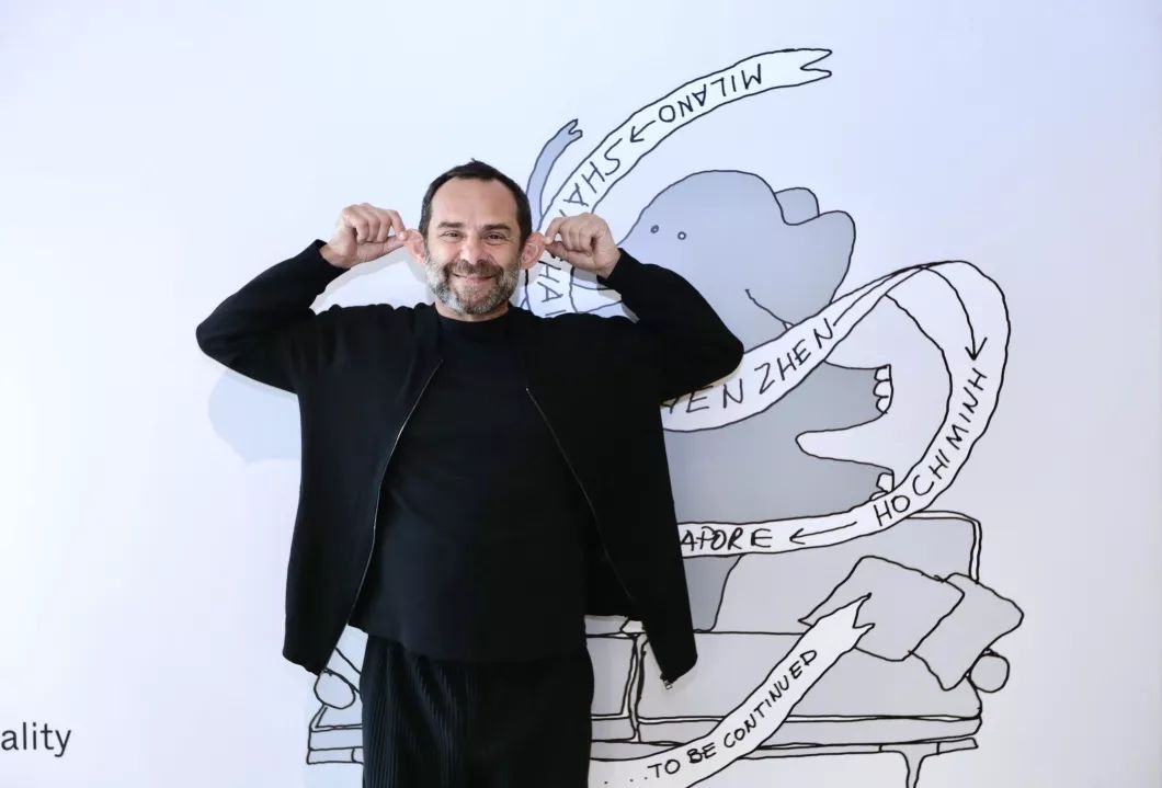 oops，我们不小心偷看了意大利设计师的手机...