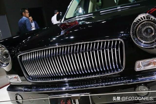 实拍红旗L5 V12,气场完胜劳斯莱斯,别说你有几十亿!