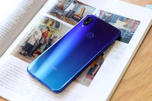 Realme两款新品对比红米Note7 Pro：究竟该买谁，看完就有答案