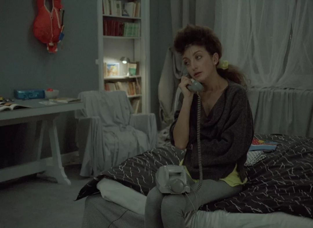 比Ins风更高级的侯麦穿搭风,他在30年前就给出经典范本! 比 Ins 风更高级的侯麦穿搭风,他在 30 年前就给出经典范本!