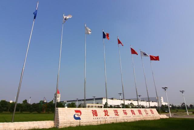 豁出去了,上海标致经销商高喊买一送一,买5008送308!