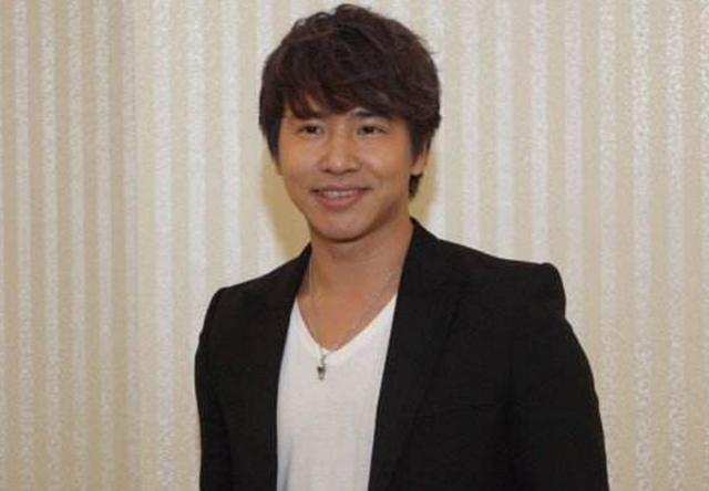 欧弟2个宝贝千金，姐姐像妈妹妹像爸，分开继承父母的好基因