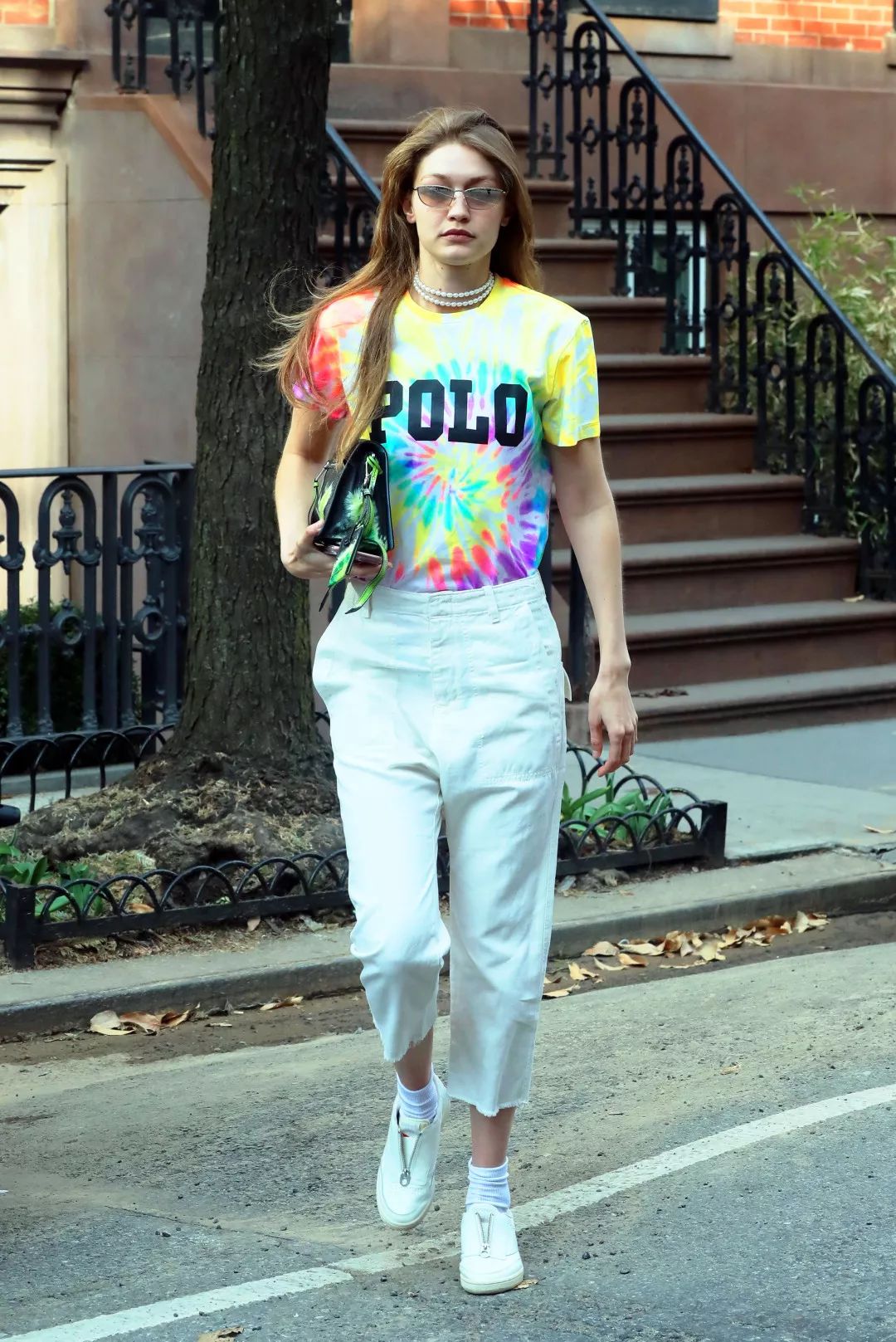 背撩，肩撩，腿撩，音乐节真是“比穿少”时髦大会！