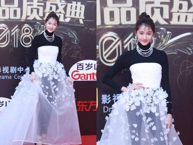 关晓彤调整造型美出新高度,审美在线的她圈粉众人 关晓彤调整造型美出新高度,审美在线的她圈粉众人