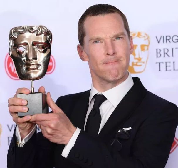 卷福终获“英国奥斯卡”！比获奖更激动的是男神的英国名校offer连连拿！