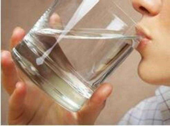 养生专家: 想长寿的人, 早晨起床别做这5件事