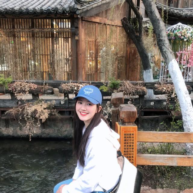 出游参考赵露思这么穿了,打扮得美一点,拍出来的照片也好看! 出游参考赵露思这么穿了,打扮得美一点,拍出来的照片也好看!