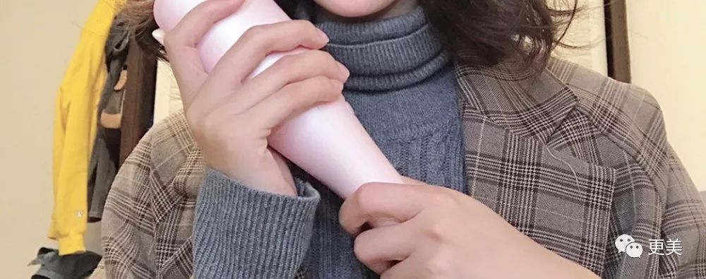 20岁小花跟baby争一姐，身高和沈月一样虐，换头后鼻子宽成阿凡达！