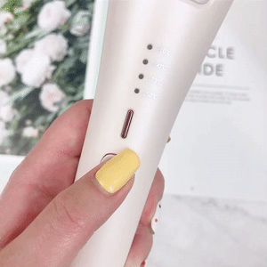 20岁小花跟baby争一姐，身高和沈月一样虐，换头后鼻子宽成阿凡达！