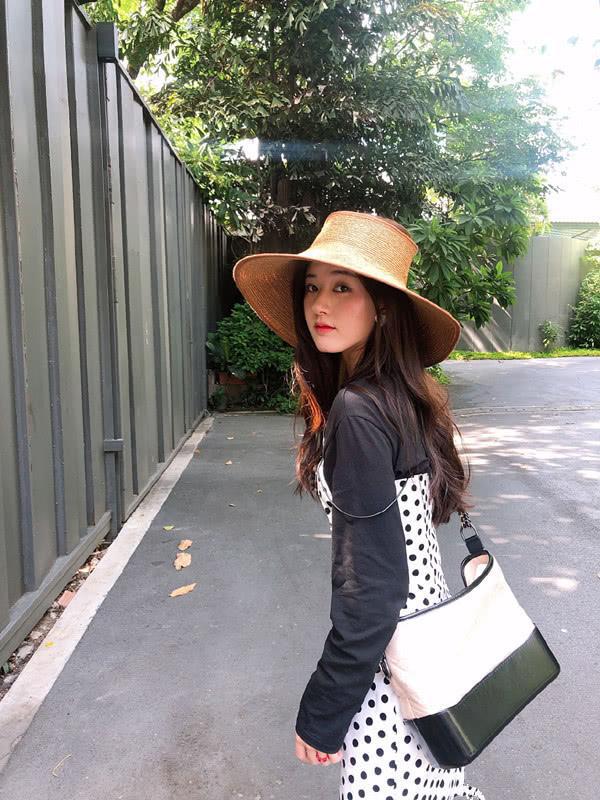 出游参考赵露思这么穿了,打扮得美一点,拍出来的照片也好看! 出游参考赵露思这么穿了,打扮得美一点,拍出来的照片也好看!