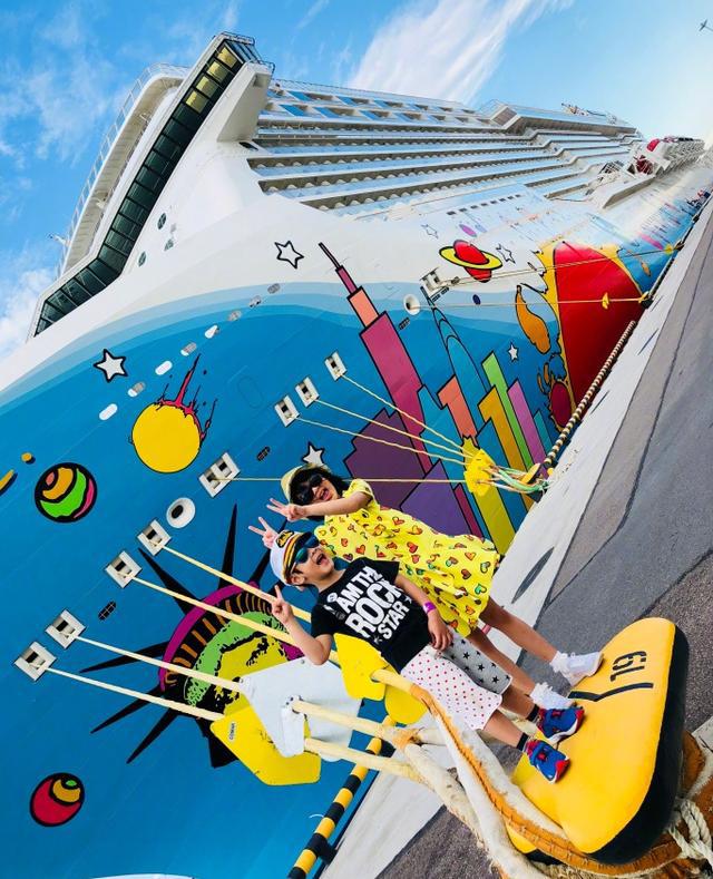 吴尊女儿惊艳亮相，穿芭蕾舞裙变身小天鹅！