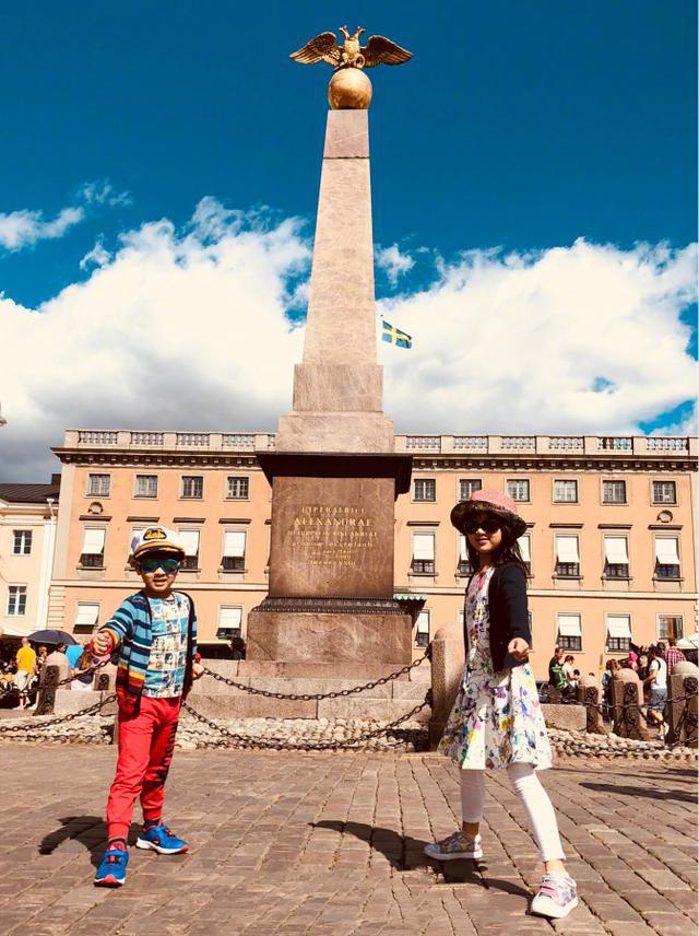 吴尊女儿惊艳亮相，穿芭蕾舞裙变身小天鹅！