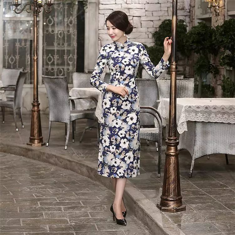 轰动全城！邹城杭州丝绸旗袍博览会，每年仅举办一次...高档真丝围巾免费送。